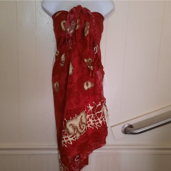 Red elephant swim sharonge - Picture 2 of 7